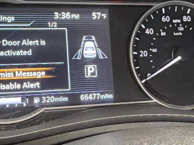 2022 Nissan Versa SR