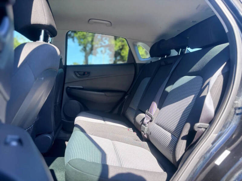 2020 Hyundai Kona SE