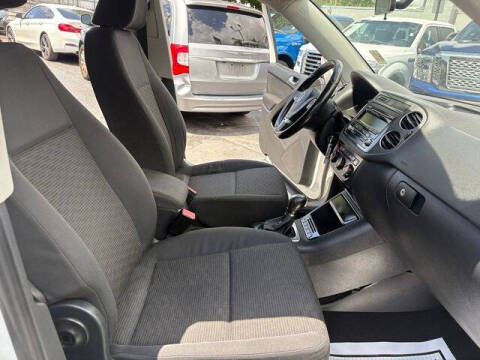 2014 Volkswagen Tiguan S