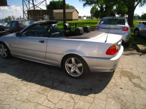 2001 BMW 3 Series for sale at BEST CAR MARKET INC in Mc Lean IL