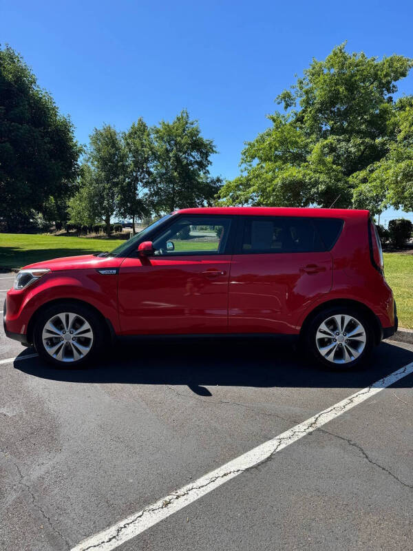 2015 Kia Soul +