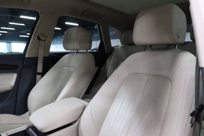 2020 Audi Q5 quattro Premium Plus 45 TFSI