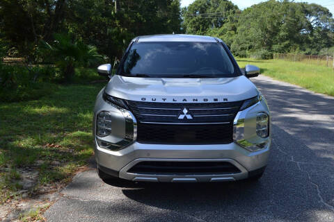2022 Mitsubishi Outlander SE