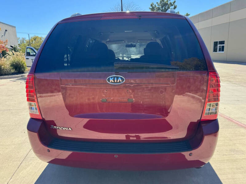 2012 Kia Sedona LX