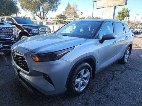 2023 Toyota Highlander Hybrid LE