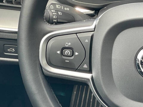 2023 Volvo XC60 B5 Core