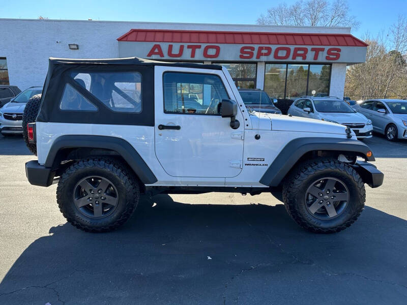 2015 Jeep Wrangler Sport photo 4