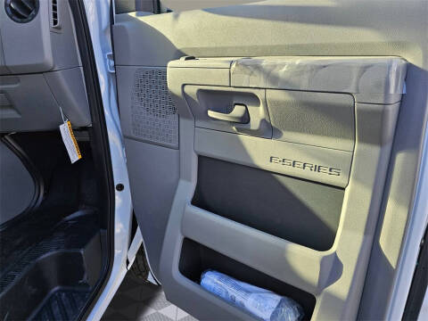 2025 Ford E-Series