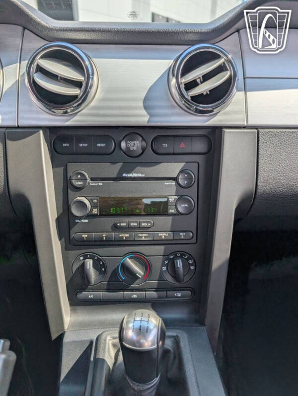 2005 Ford Mustang