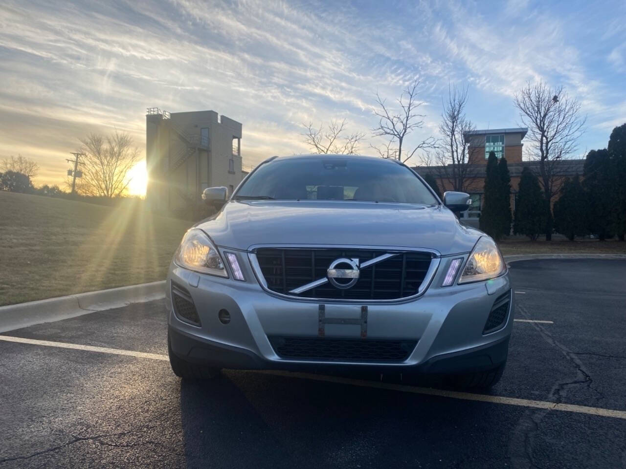 2011 Volvo XC60 for sale at Ideal Cars LLC in Skokie, IL