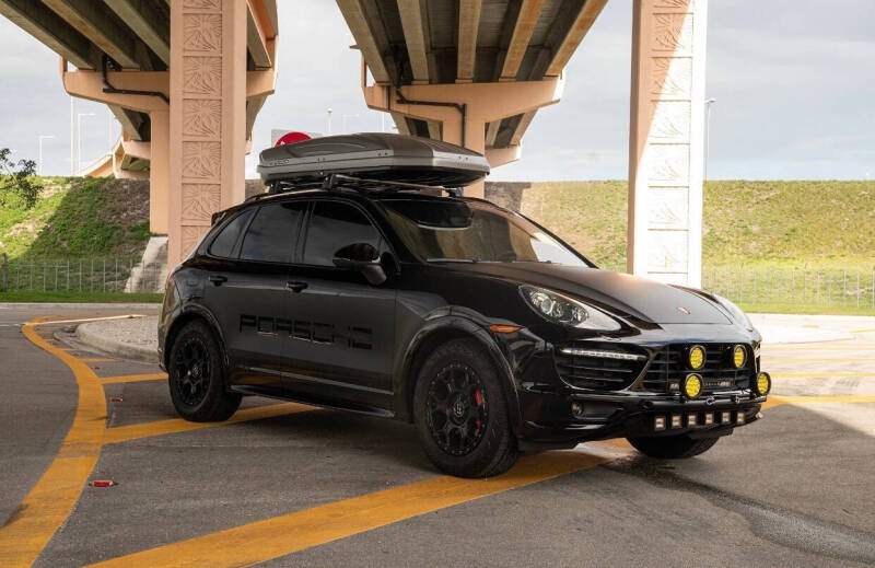 2013 Porsche Cayenne GTS