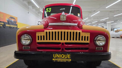 1953 International L-120 Series