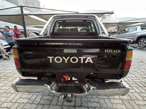 2000 Toyota Hilux