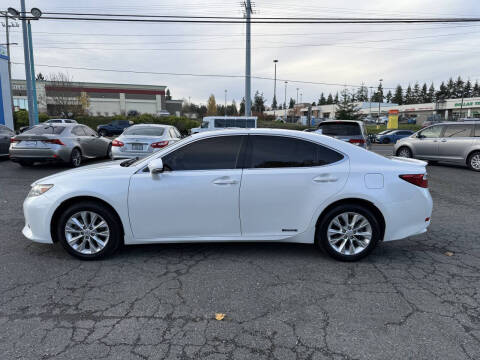 2013 Lexus ES 300h