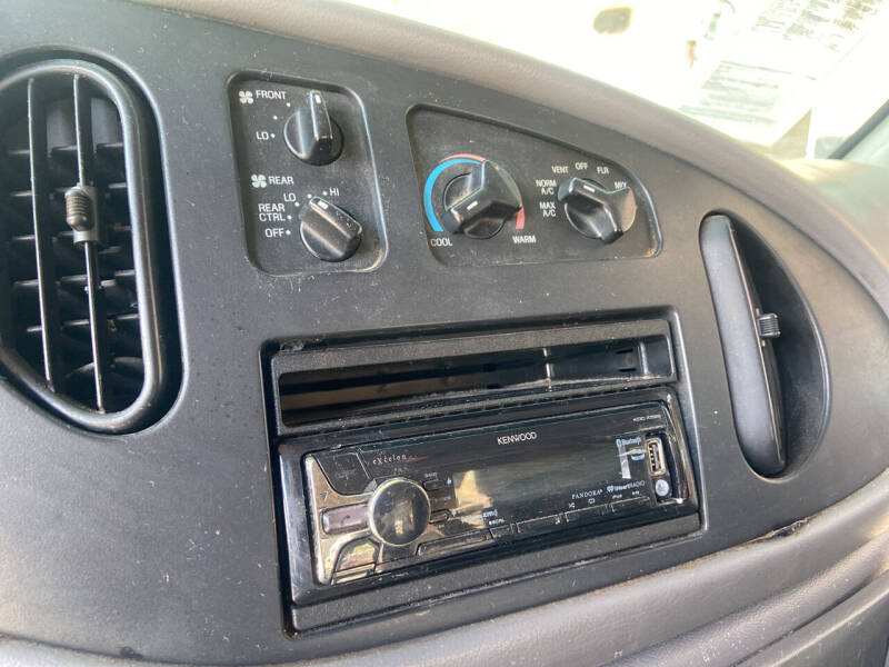 1999 Ford E-Series E-250