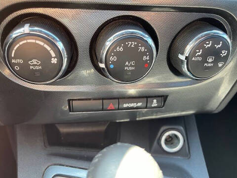 2013 Dodge Challenger SXT