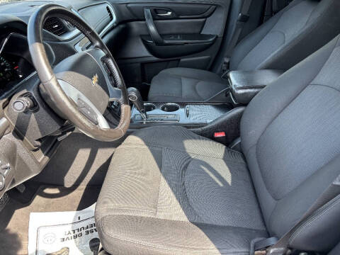 2017 Chevrolet Traverse LT