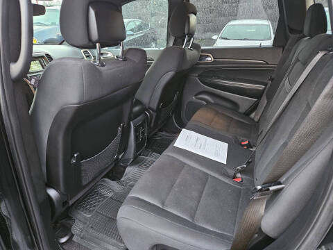 2017 Jeep Grand Cherokee Laredo