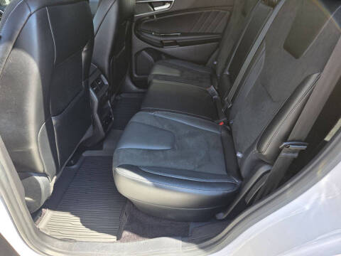 2017 Ford Edge Sport