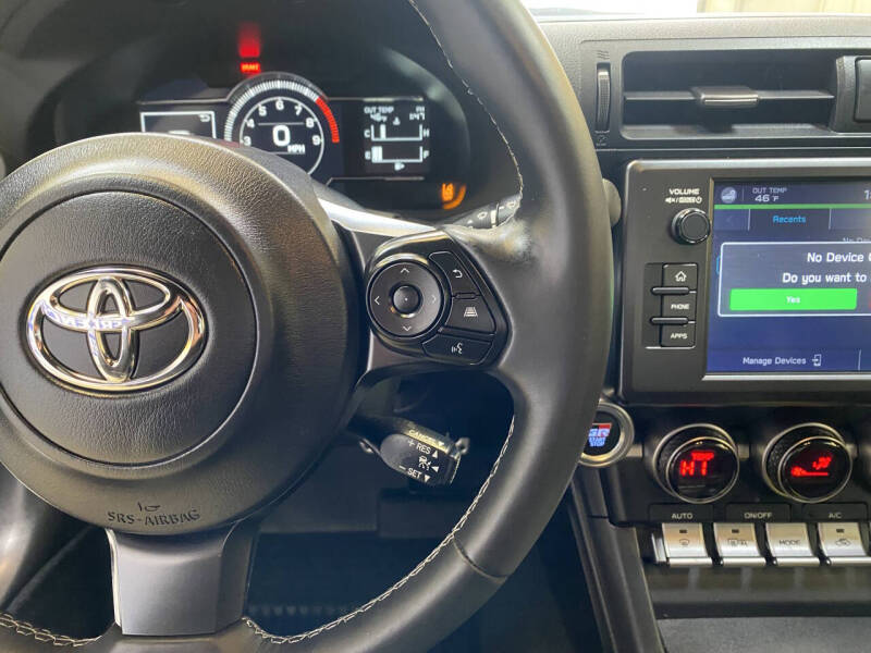 2025 Toyota GR86 Premium