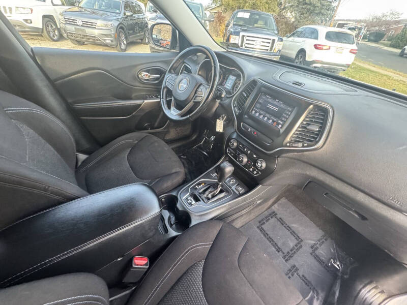 2019 Jeep Cherokee Latitude