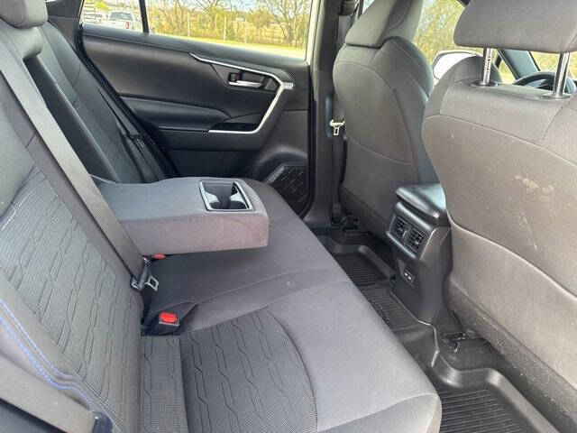 2023 Toyota RAV4 Hybrid SE