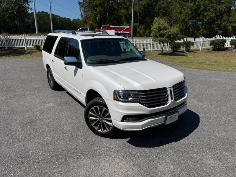 2017 Lincoln Navigator L Select