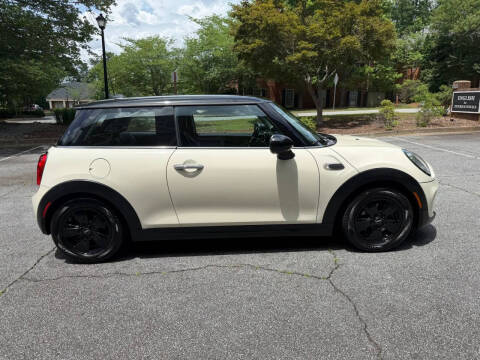 2017 MINI Hardtop 2 Door Cooper
