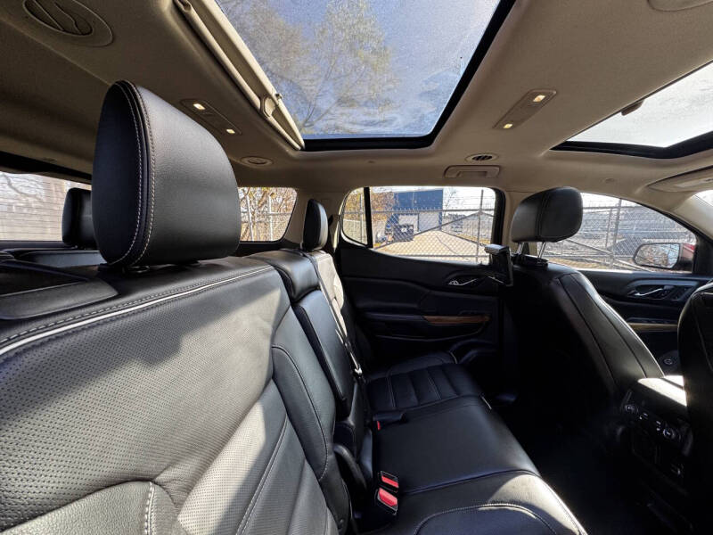 2017 GMC Acadia Denali