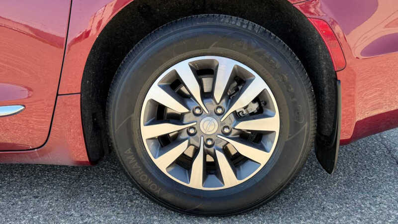 2020 Chrysler Pacifica Touring L Plus
