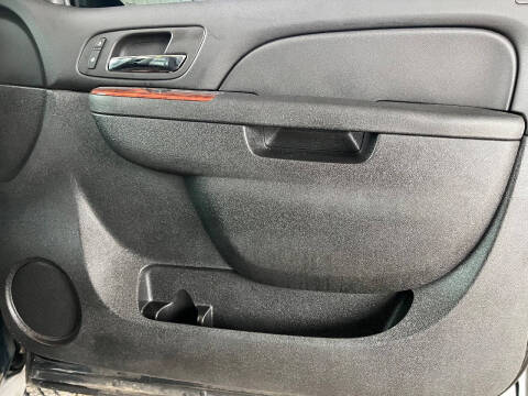 2013 Chevrolet Avalanche LT Black Diamond