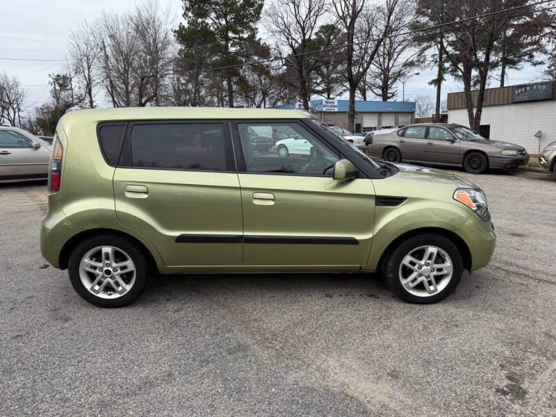 2010 Kia Soul +