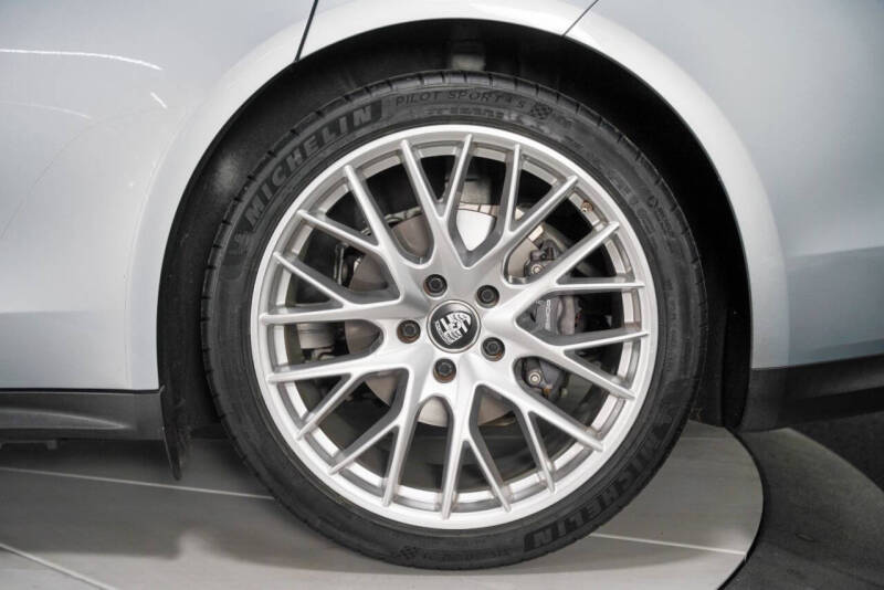 2022 Porsche Panamera Platinum Edition