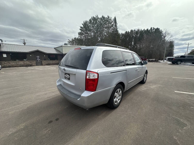 2009 Kia Sedona LX
