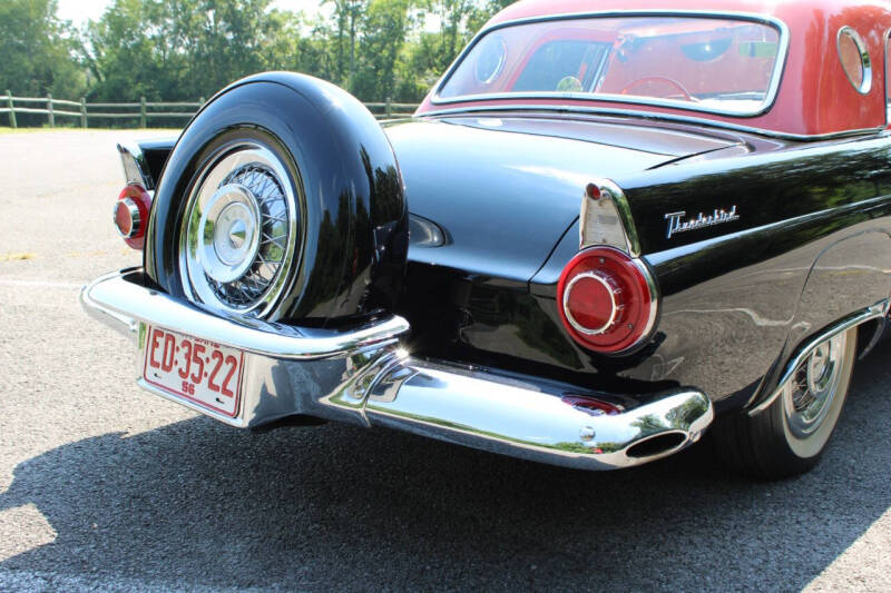 1956 Ford Thunderbird