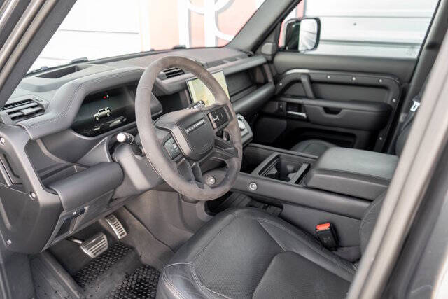 2023 Land Rover Defender 20