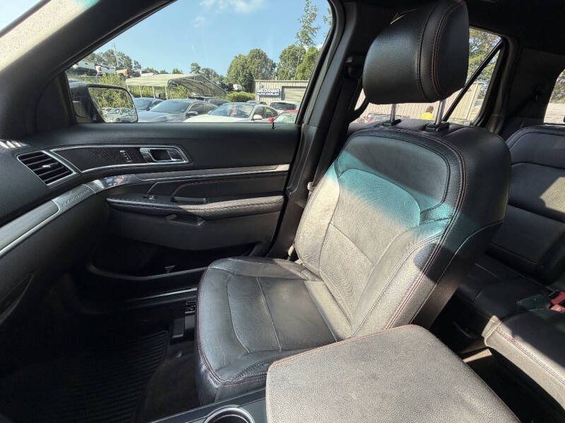 2016 Ford Explorer Sport