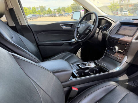 2019 Ford Edge Titanium