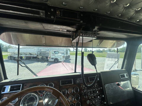 2000 Kenworth W900