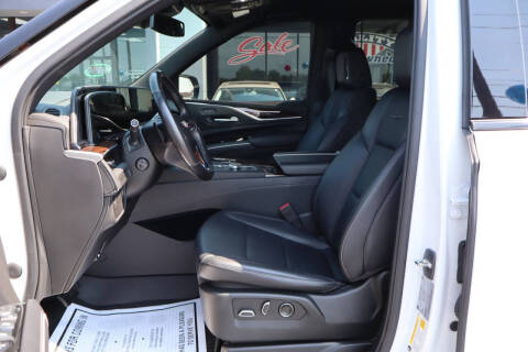 2023 Cadillac Escalade Luxury