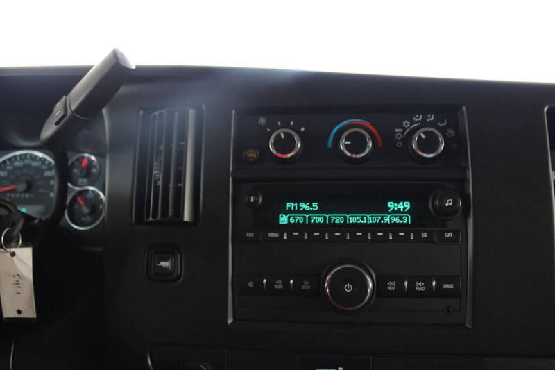 2024 Chevrolet Express 2500