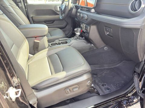 2025 Jeep Gladiator High Tide