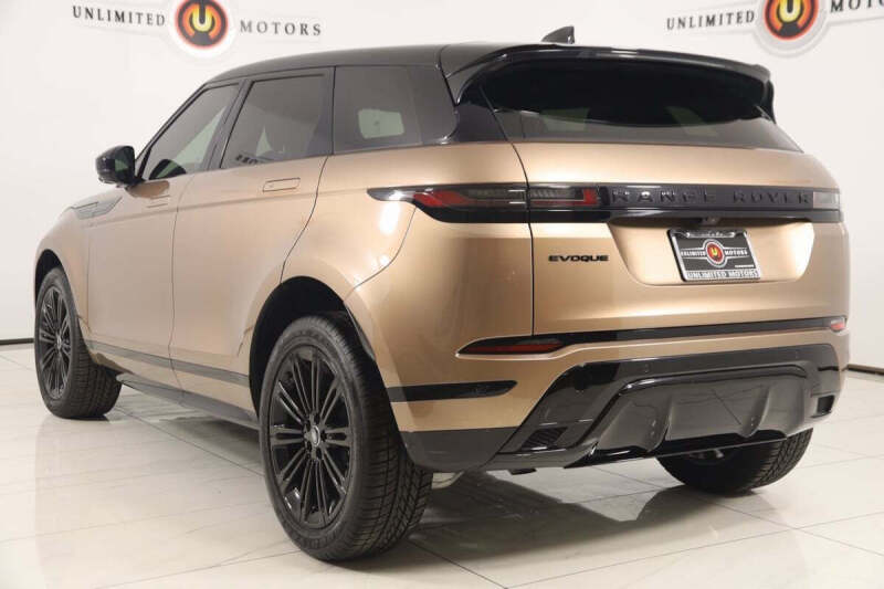 2024 Land Rover Range Rover Evoque P250 Dynamic SE