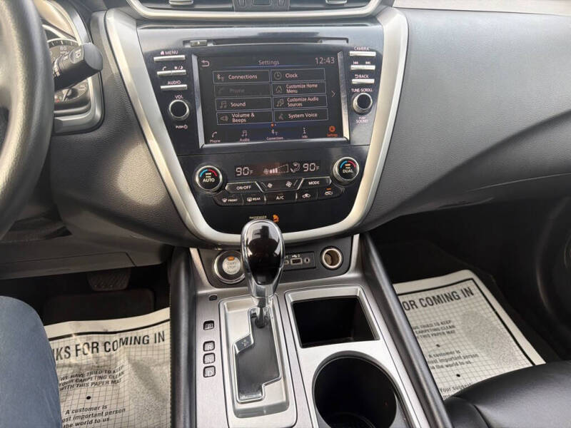 2022 Nissan Murano SV