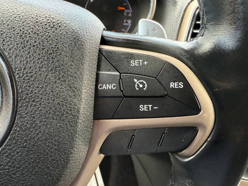 2017 Jeep Grand Cherokee Laredo