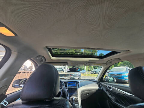 2015 Infiniti Q50 Premium