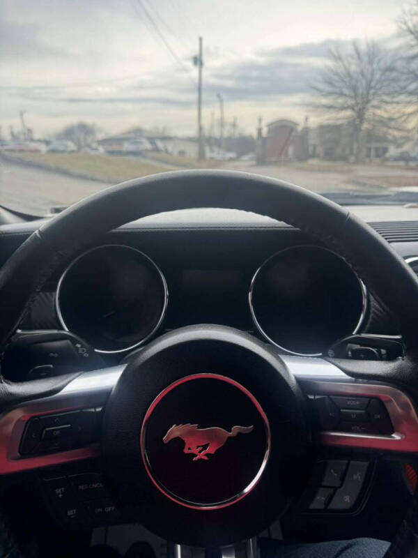 2016 Ford Mustang V6