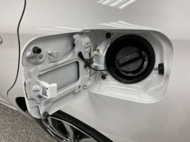 2015 Toyota Camry Hybrid LE