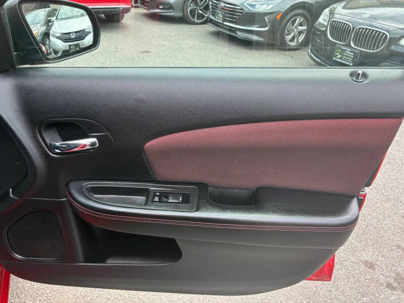 2011 Dodge Avenger Heat