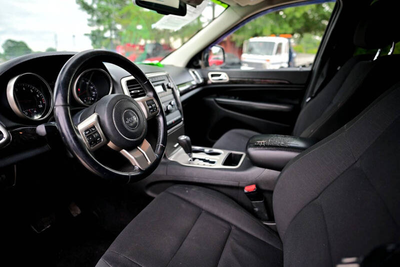 2012 Jeep Grand Cherokee Laredo